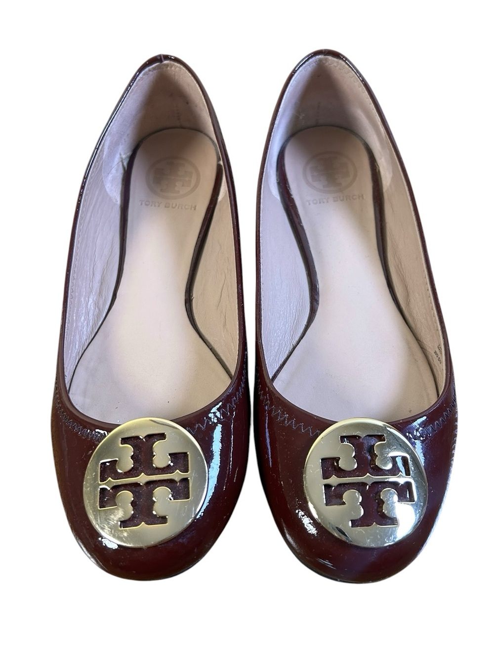 TORY BURCH Reva Ballet Flats Deep Carmine Burgundy Patent Leather Gold 8M